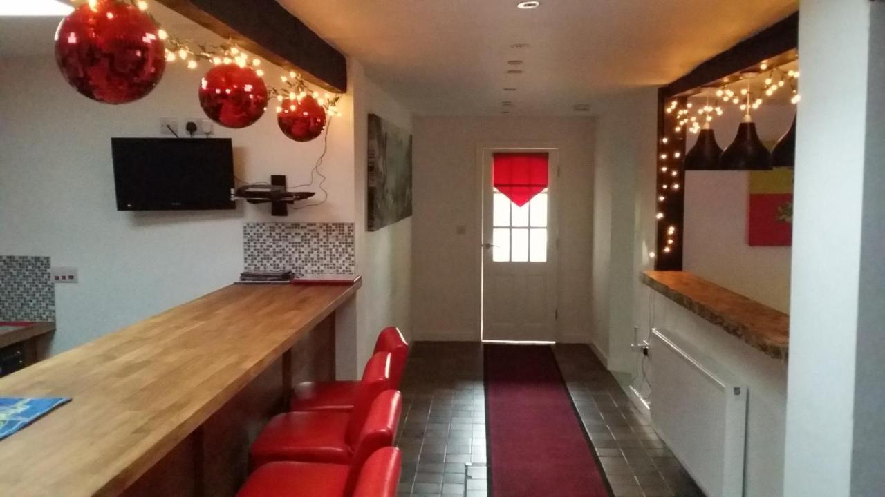 Welsh Row House Apartment Llandegla Exterior foto